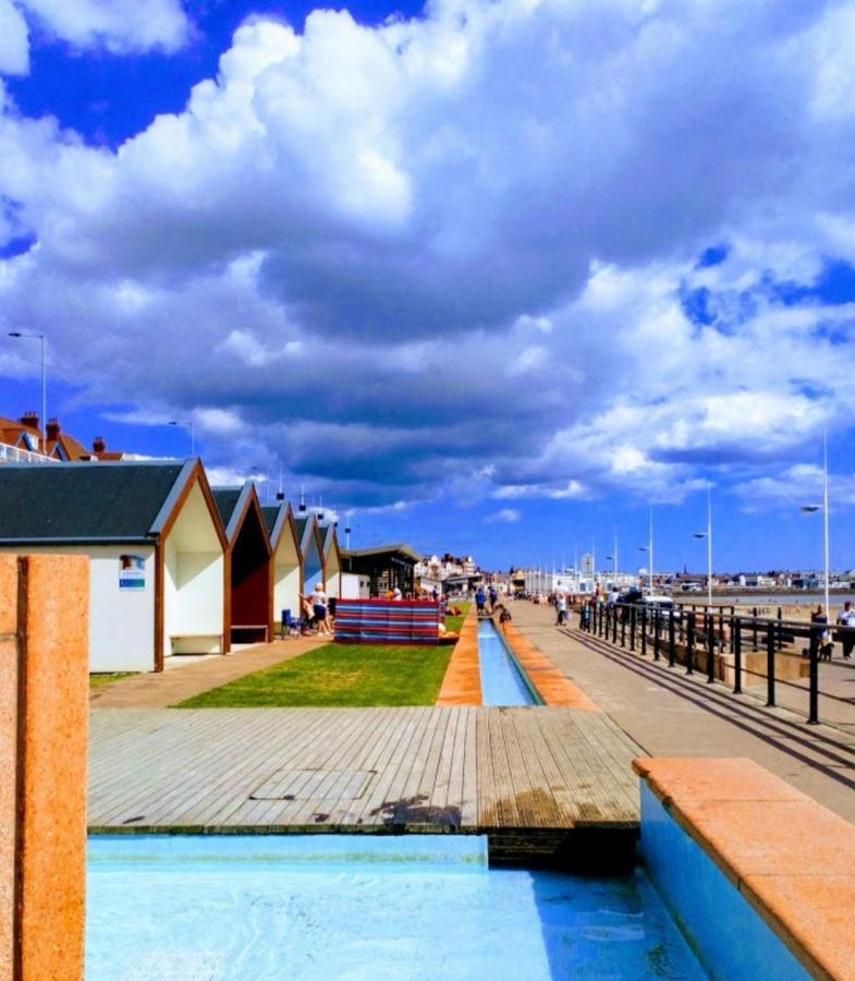 Savannah-By-The-Sea Bridlington Extérieur photo